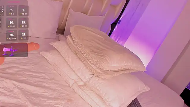  CurlyGirl  online show from January 9, 8:46 pm