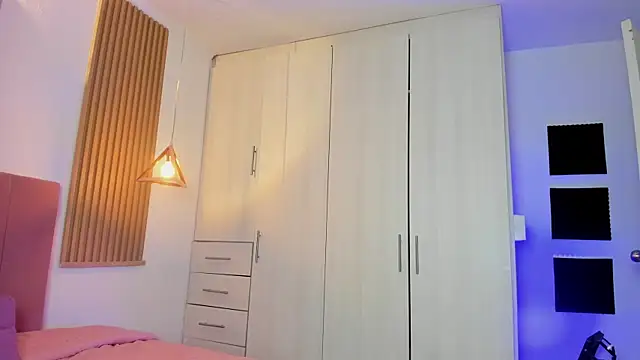 mia nevaeh online show from September 9, 9:03 pm