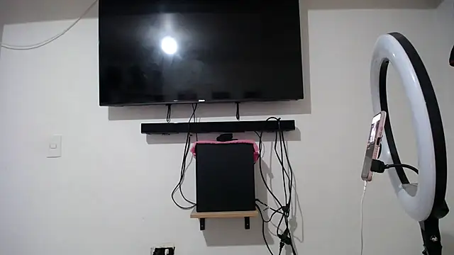 Snapshot of Corina_hot chatting on September 12, 10:06 pm Corina hot online show from September 12, 10:06 pm
