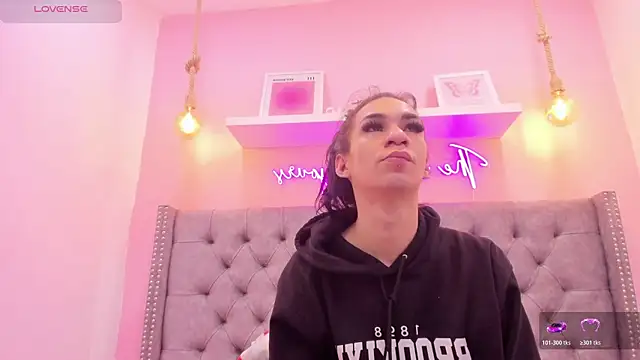 Mia thompson 19 online show from November 2, 4:21 pm