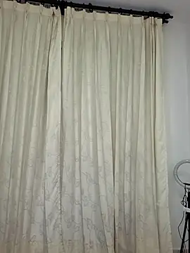 viollett 28 online show from November 3, 10:36 pm