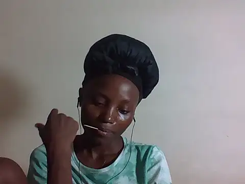 SexyNeedle22 online show from December 20, 8:13 pm