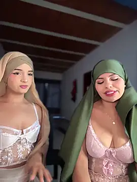 lalilamassu1 online show from November 17, 9:37 pm