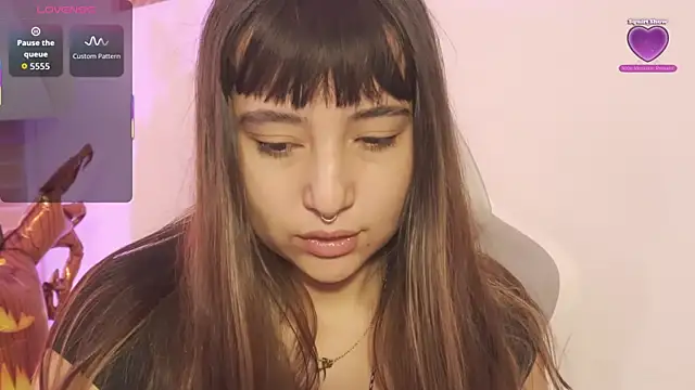 emitaa17228o online show from October 28, 8:25 pm