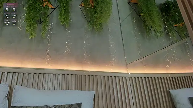 Lana Lann online show from March 6, 1:06 pm