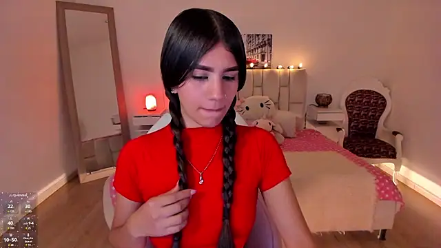 Snapshot of Sophia_rincon chatting on September 24, 7:24 pm Sophia rincon online show from September 24, 7:24 pm