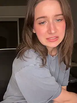 nerdynina online show from October 29, 12:26 am