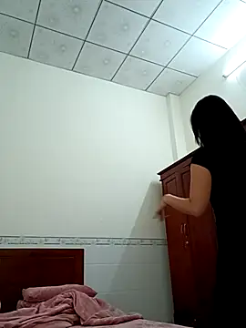    Erin    online show from March 24, 2:28 am