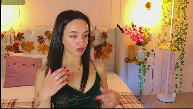 Lolly Neal online show from November 7, 4:51 am