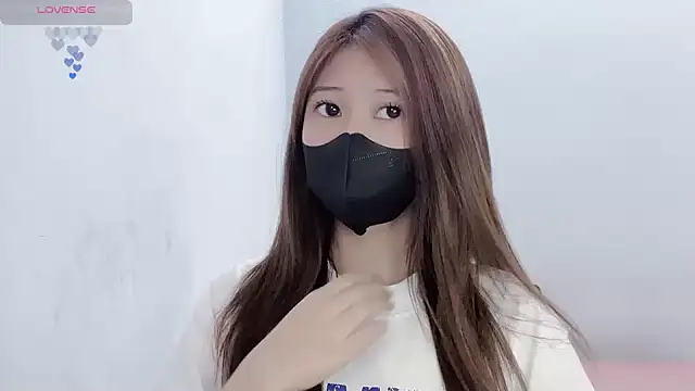 tanhxiu online show from March 14, 12:50 pm