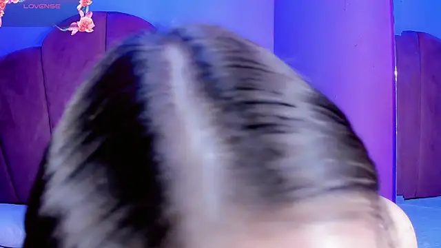 ValeriaAguilar online show from March 31, 12:10 am