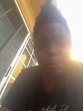 JCCaramelbarbie1 online show from May 10, 1:02 pm