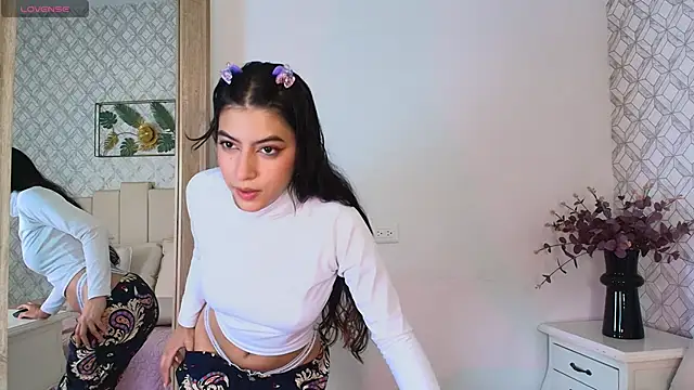 Susana Sanchez online show from September 17, 11:30 am