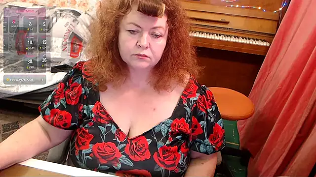 RoseRed69 online show from November 17, 3:29 am