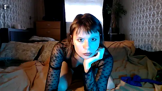 Snapshot of Vienaxtexasxparis chatting on November 7, 10:10 am Vienaxtexasxparis online show from November 7, 10:10 am