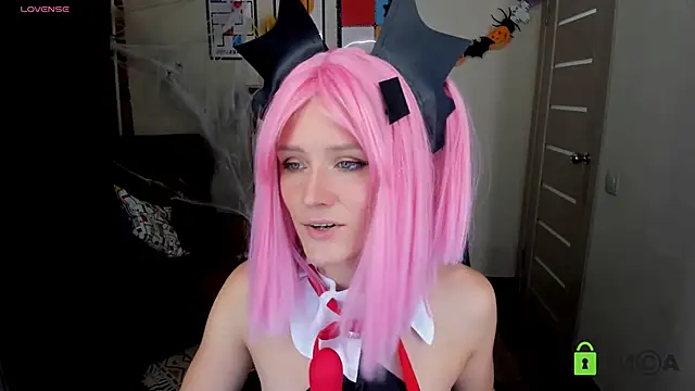 FrancescaCollins online show from October 28, 4:35 pm