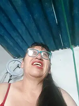 clarita 01 online show from February 17, 1:10 pm