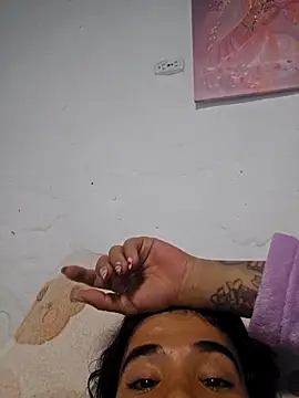 princessmelimejia online show from November 11, 7:04 am