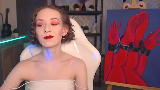 FascinatingEyess online show from February 4, 9:18 pm