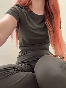 Holly-Glamour online show from October 30, 4:04 am