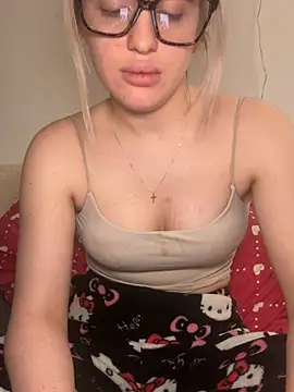 Holly-Glamour online show from February 15, 11:37 pm