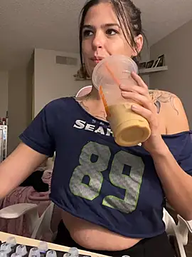 SafeinouterSpace online show from February 25, 1:48 am