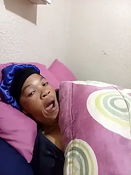 FreakyAngel3X online show from May 14, 3:23 am
