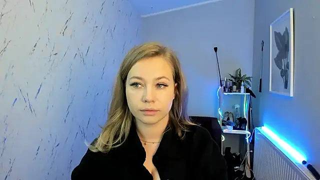 Snapshot of holly_xglam chatting on September 29, 4:56 pm holly xglam online show from September 29, 4:56 pm
