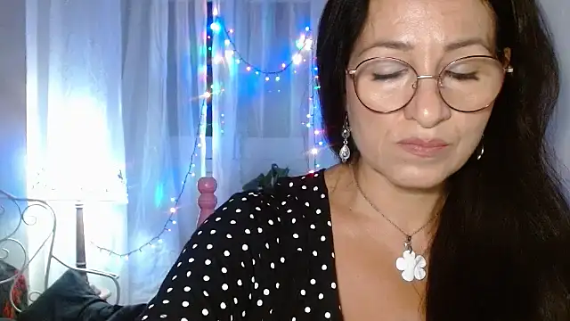 Snapshot of KeisyNeonX chatting on October 3, 7:41 pm KeisyNeonX online show from October 3, 7:41 pm