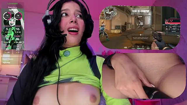 SweetieCloe  online show from November 14, 9:48 pm