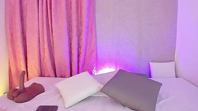 aisha h  online show from November 3, 10:14 pm