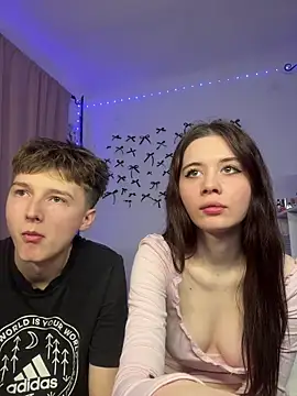 CoddleWeeper  online show from April 4, 3:44 pm