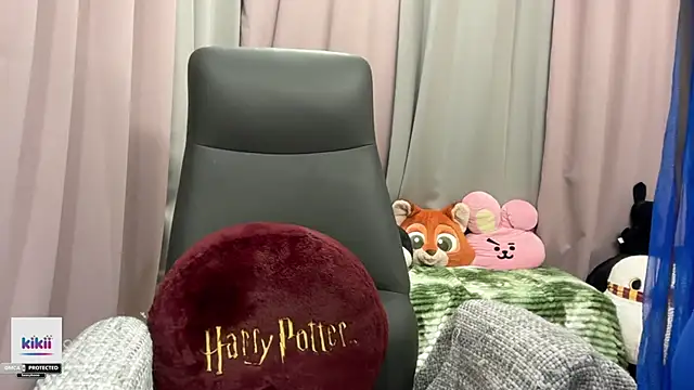 Unique-Beauty online show from February 1, 2:16 pm