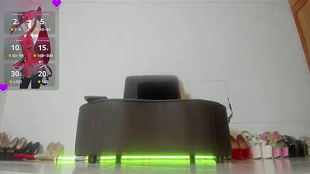 violetmontan online show from October 14, 9:12 am