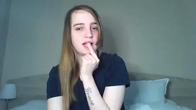 EvieRoseex online show from April 9, 9:59 am