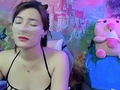 Julie nguyen online show from October 10, 7:46 am