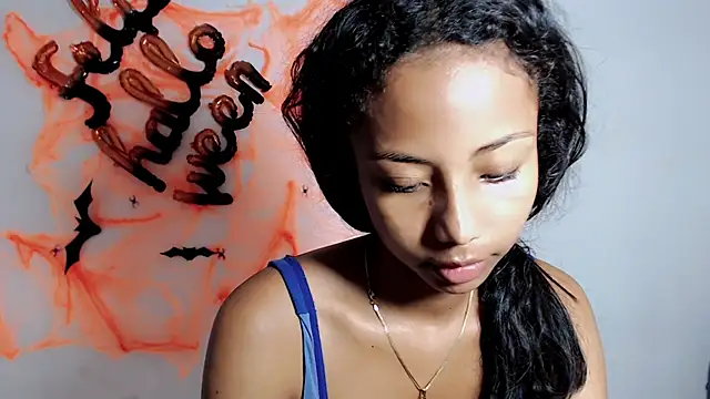 jasmin brunette  online show from October 14, 1:03 pm