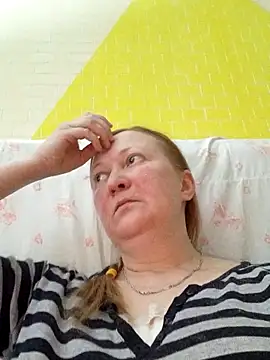 blondyaguar online show from February 18, 3:33 pm