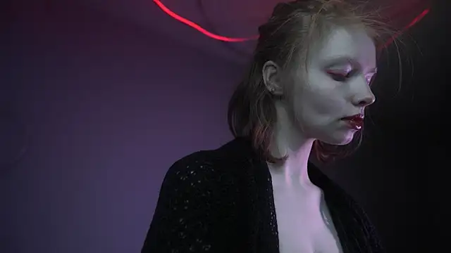 ginger hugs online show from October 21, 10:03 pm