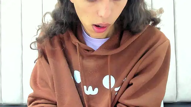 FreyaMoller online show from March 21, 6:57 pm