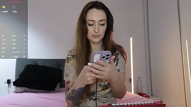 kimmie meow online show from April 10, 6:58 pm