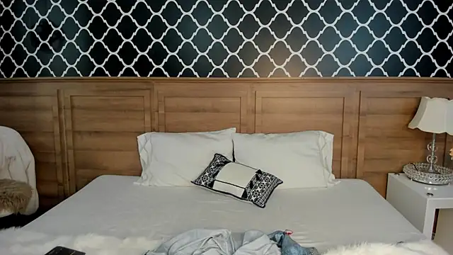 Snapshot of Amber_Rush_ chatting on October 28, 11:09 pm Amber Rush  online show from October 28, 11:09 pm