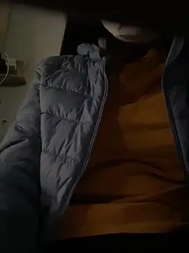 Tuongvy05 online show from February 5, 4:21 pm