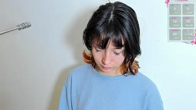 lizzy davis 1 online show from March 16, 4:04 am