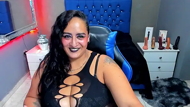 NikolPervertUnlimit online show from December 13, 10:05 pm