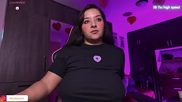 Steph moon  online show from February 15, 7:13 pm