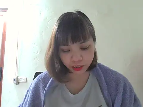 Angela-Eira online show from November 18, 5:08 am