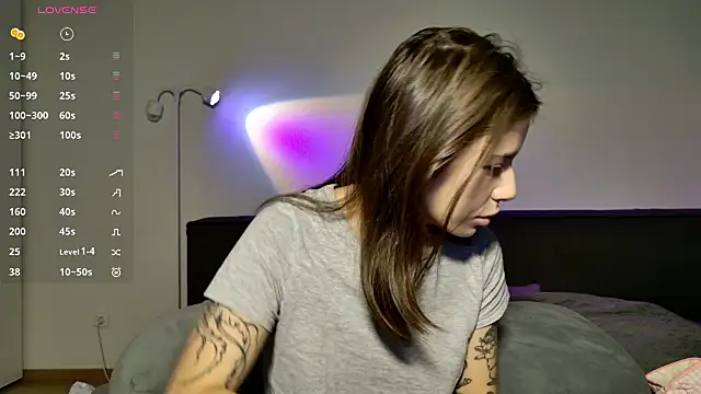 MazzyDoll online show from December 14, 6:30 am