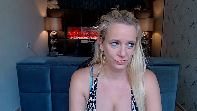 Wendysexyx online show from September 10, 7:08 am