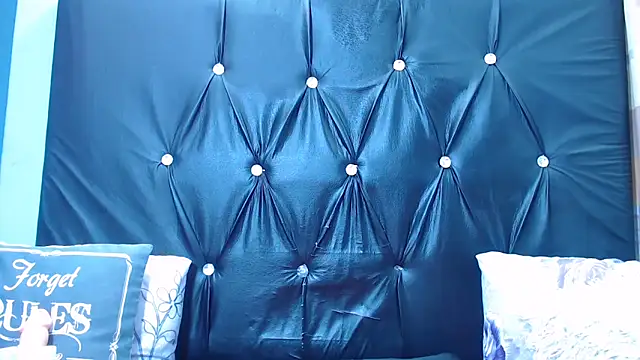 spicydiver38 online show from October 10, 5:51 pm